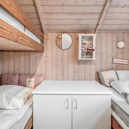 Сasa de vacaciones Kuisma - 1-1km To The Fjord By Interhome *