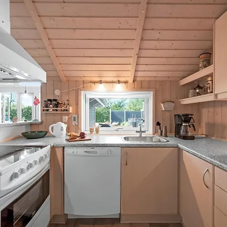 Сasa de vacaciones Kuisma - 1-1km To The Fjord By Interhome